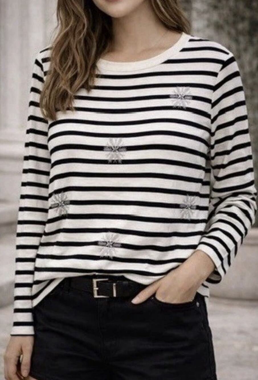 Talbots Women Medium Long Sleeve Tee Silver Snowflake Embroidery Cotton Black